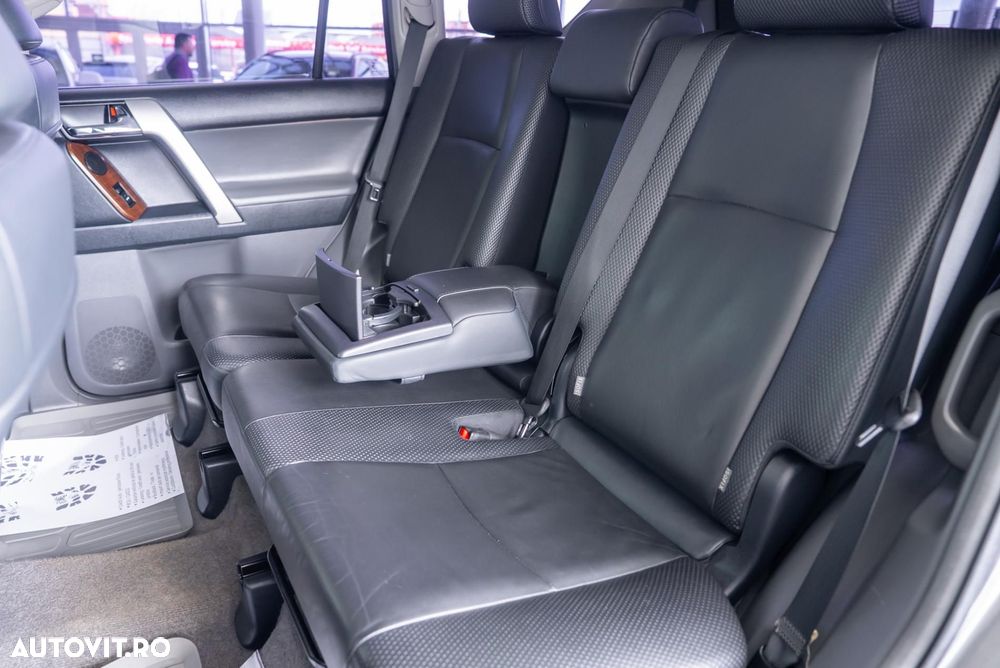 Toyota Land Cruiser 3.0 D-4D Automatik - 24