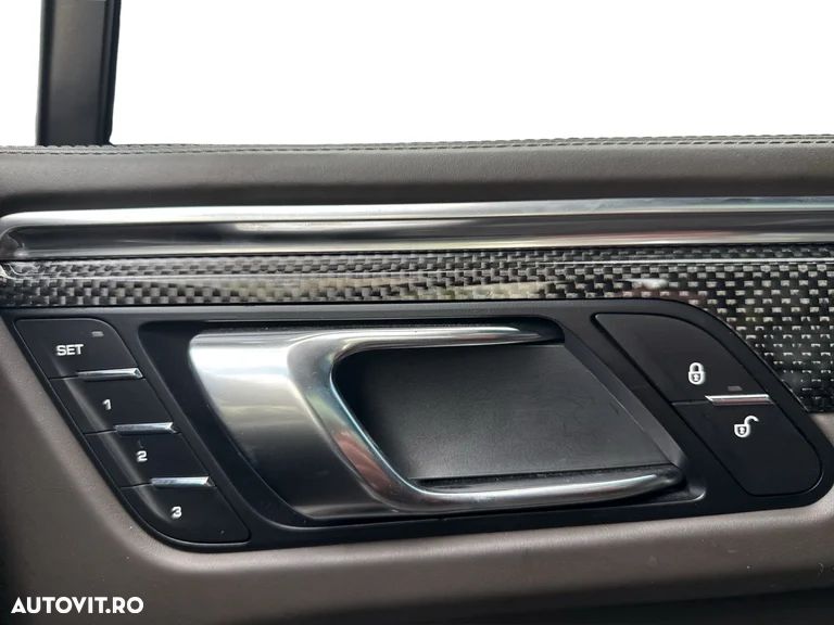 Porsche Macan 3.0 PDK S - 29