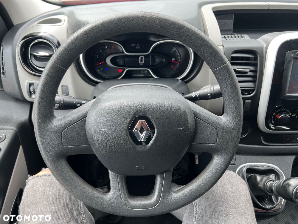 Renault Trafic - 26