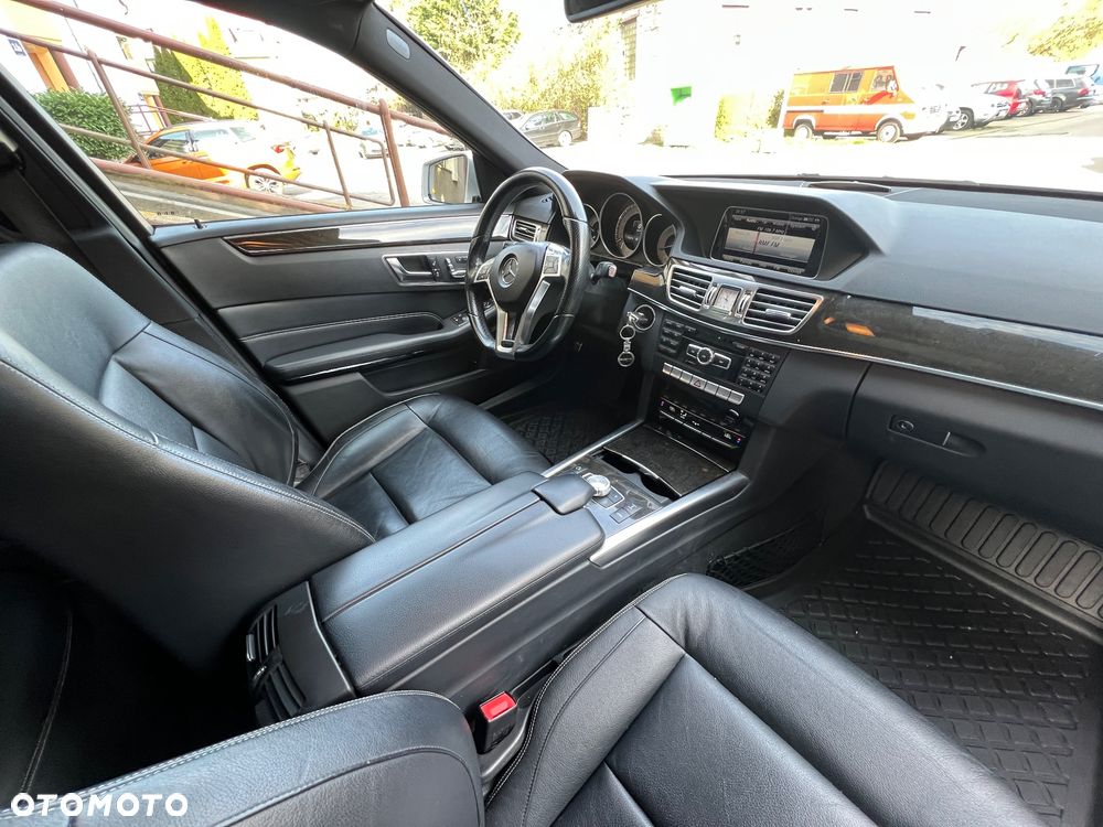 Mercedes-Benz Klasa E 300 BlueTEC 7G-TRONIC - 12