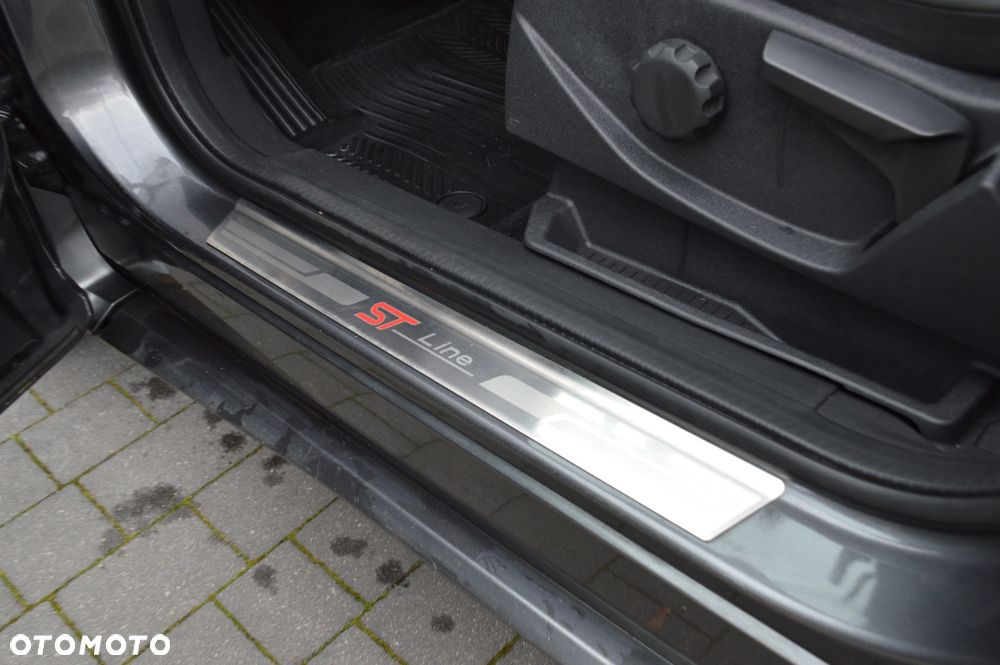 Ford Kuga 1.5 EcoBoost 4x4 ST-Line - 36