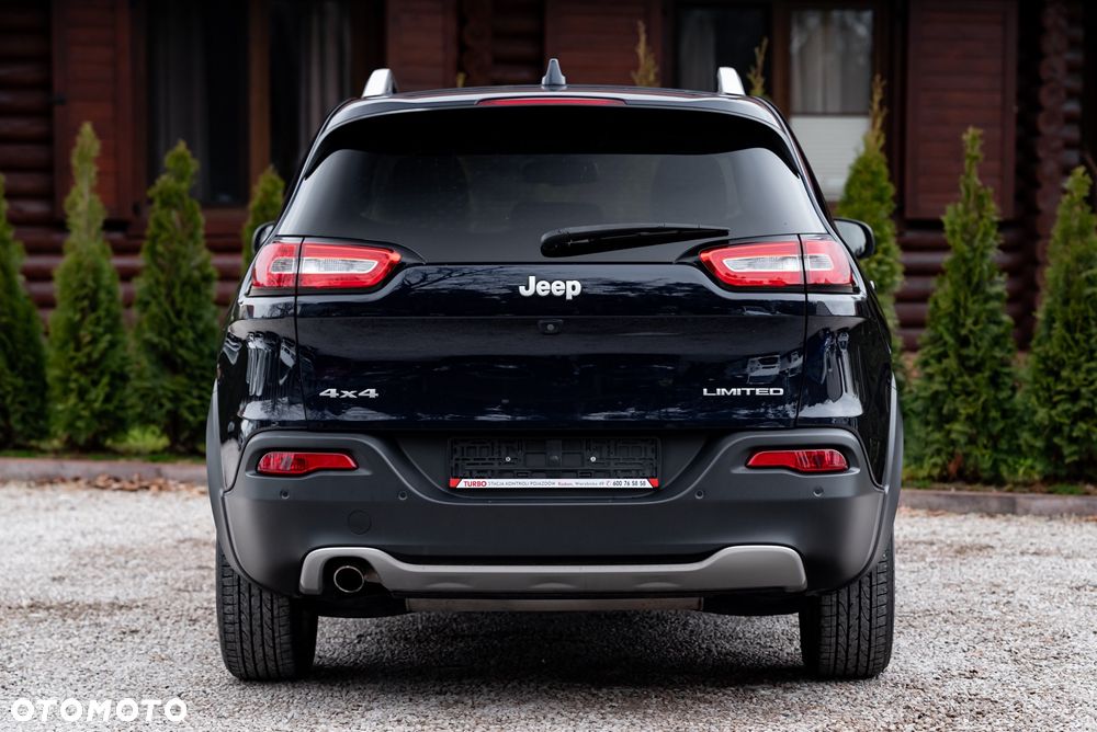 Jeep Cherokee - 8