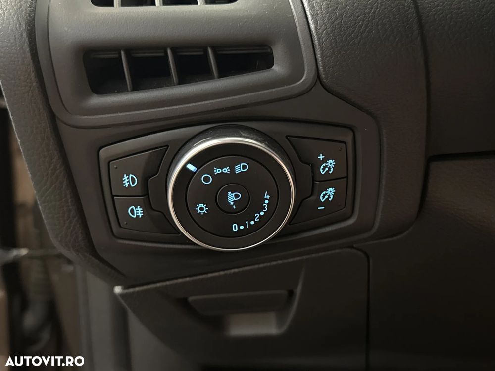 Ford Focus - 16