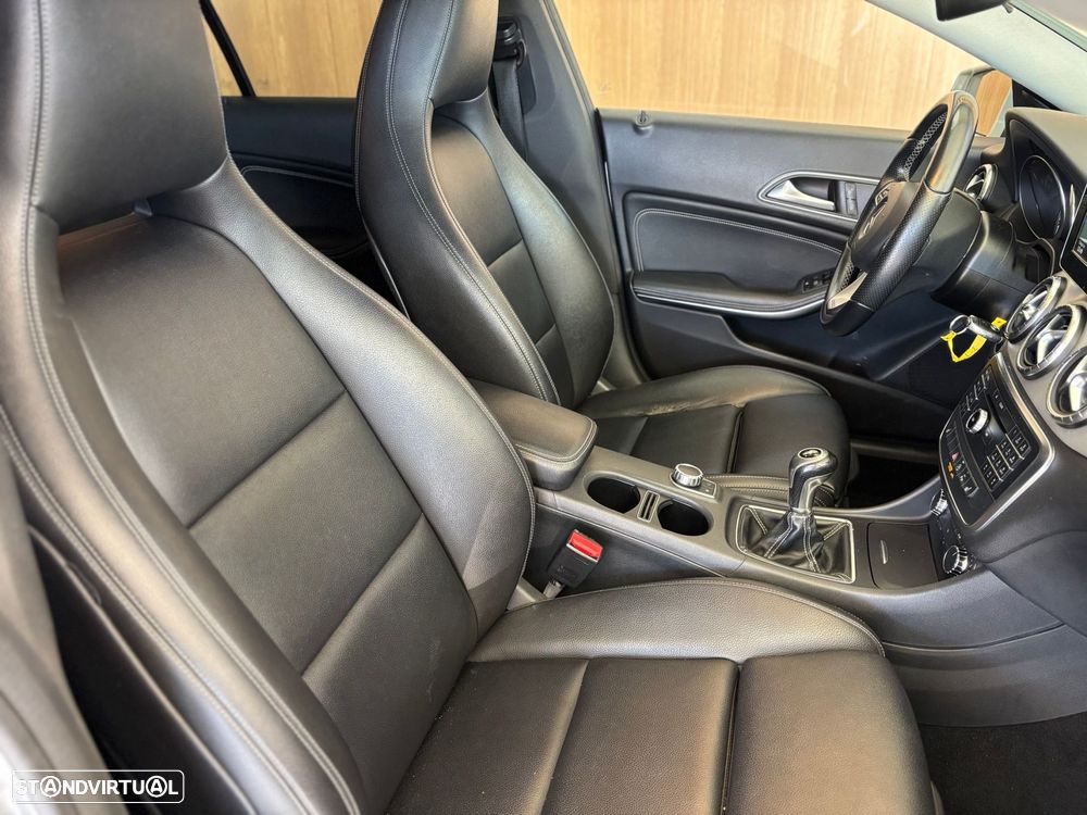 Mercedes-Benz CLA 180 d Shooting Brake Urban - 15