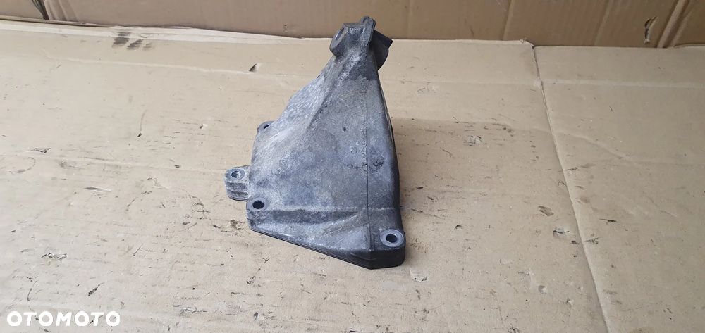 Łapa mocowanie wspornik silnika Mercedes E-Klasa W211 3.0 3.5 V6 A2722231604 - 3