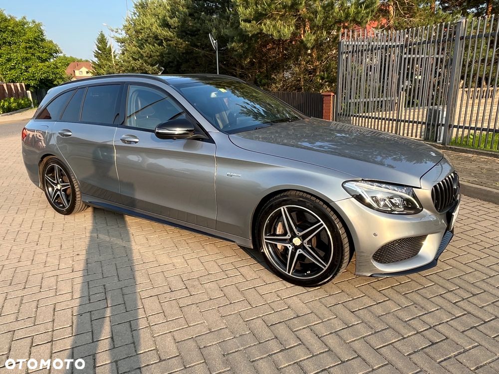 Mercedes-Benz Klasa C AMG 43 4-Matic - 4