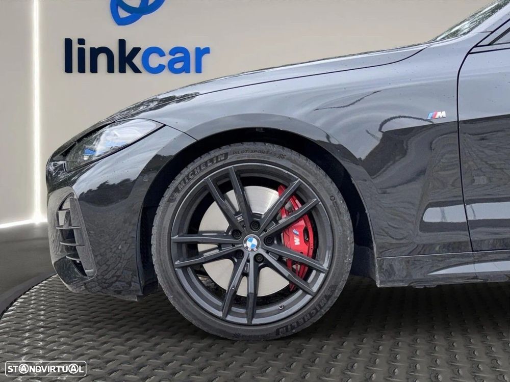 BMW M440 i xDrive Pack 50 anos M - 25
