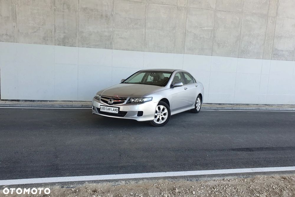 Honda Accord 2.0 i Automatik Executive - 2