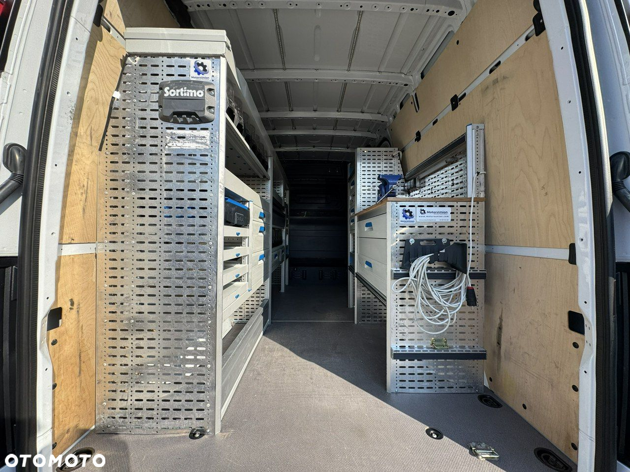 Mercedes-Benz Sprinter - 19