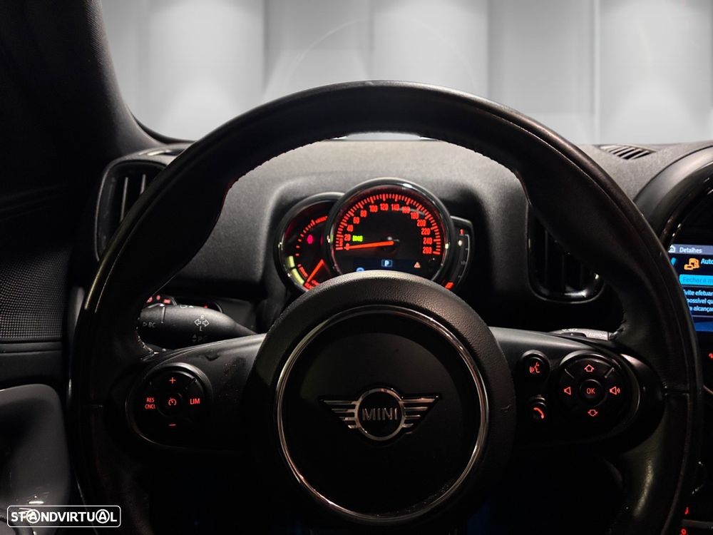 MINI Countryman Cooper SE ALL4 Auto - 8