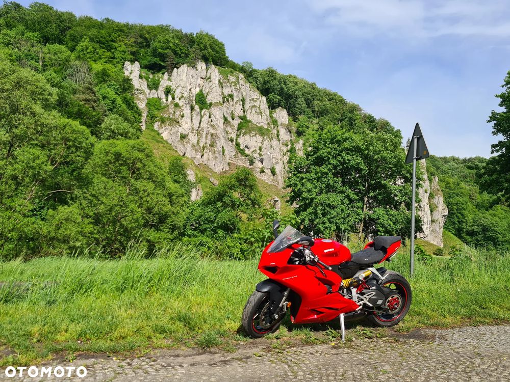 Ducati Panigale V2