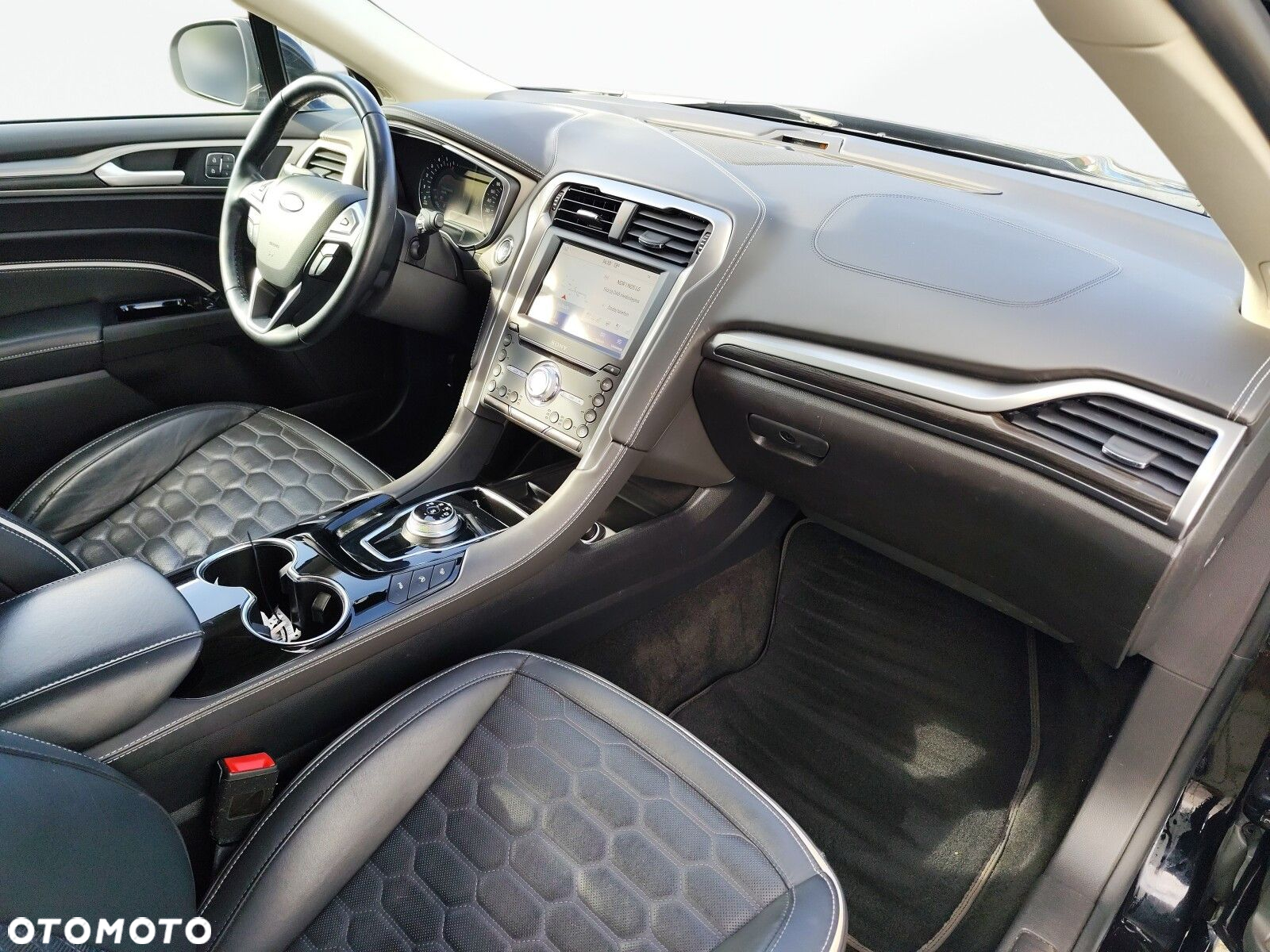 Ford Mondeo - 23