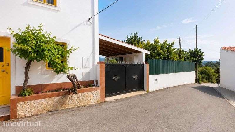 T3+1 Moradia Portuguesa Renovada em Paderne – Algarve - Grande imagem: 4/12