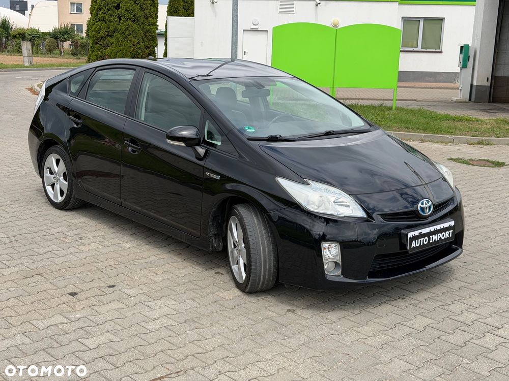 Toyota Prius - 3