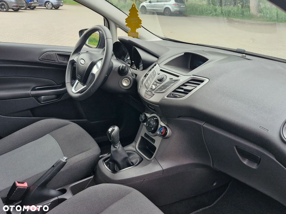 Ford Fiesta 1.25 Titanium EU5 - 29