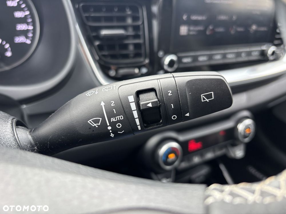 Kia Stonic 1.0 T-GDI MHEV L - 18