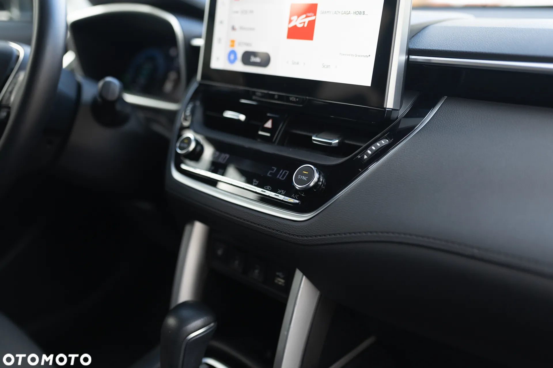 Toyota Corolla Cross 2.0 Hybrid Style - 18