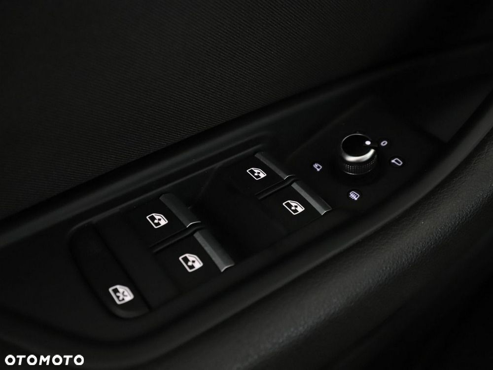 Audi A4 Avant 40 TDI Quattro S Line S tronic - 37