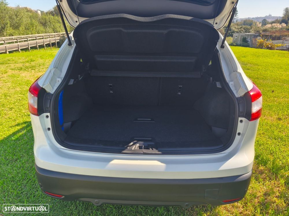 Nissan Qashqai 1.5 dCi Tekna - 12