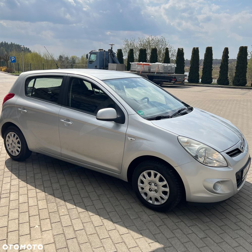 Hyundai i20 1.2 UEFA EURO 2012 Edition - 6