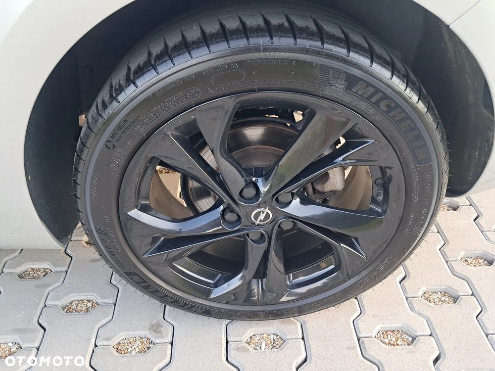 Opel Astra 1.4 Turbo Business - 24