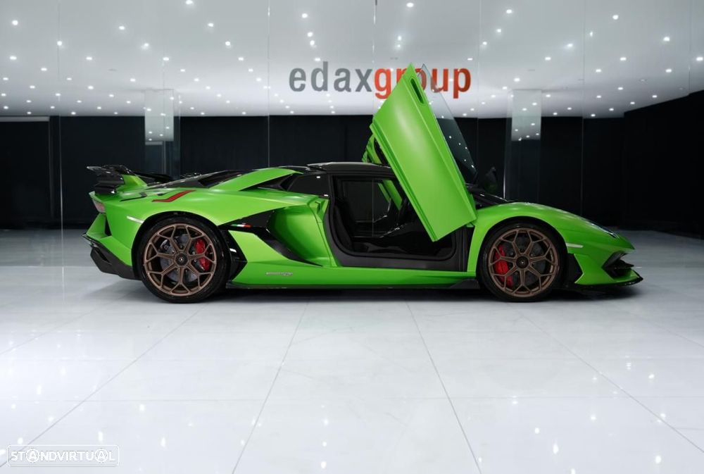 Lamborghini Aventador SVJ Roadster - 5