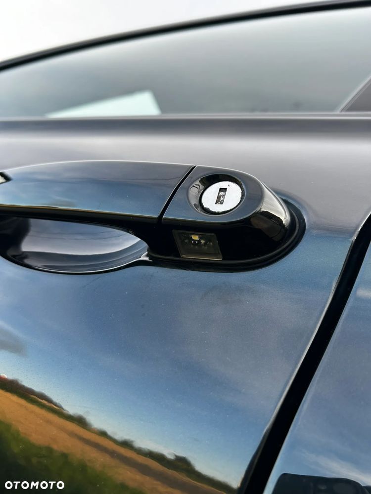 BMW Seria 3 318d Edition Luxury Line Purity - 27