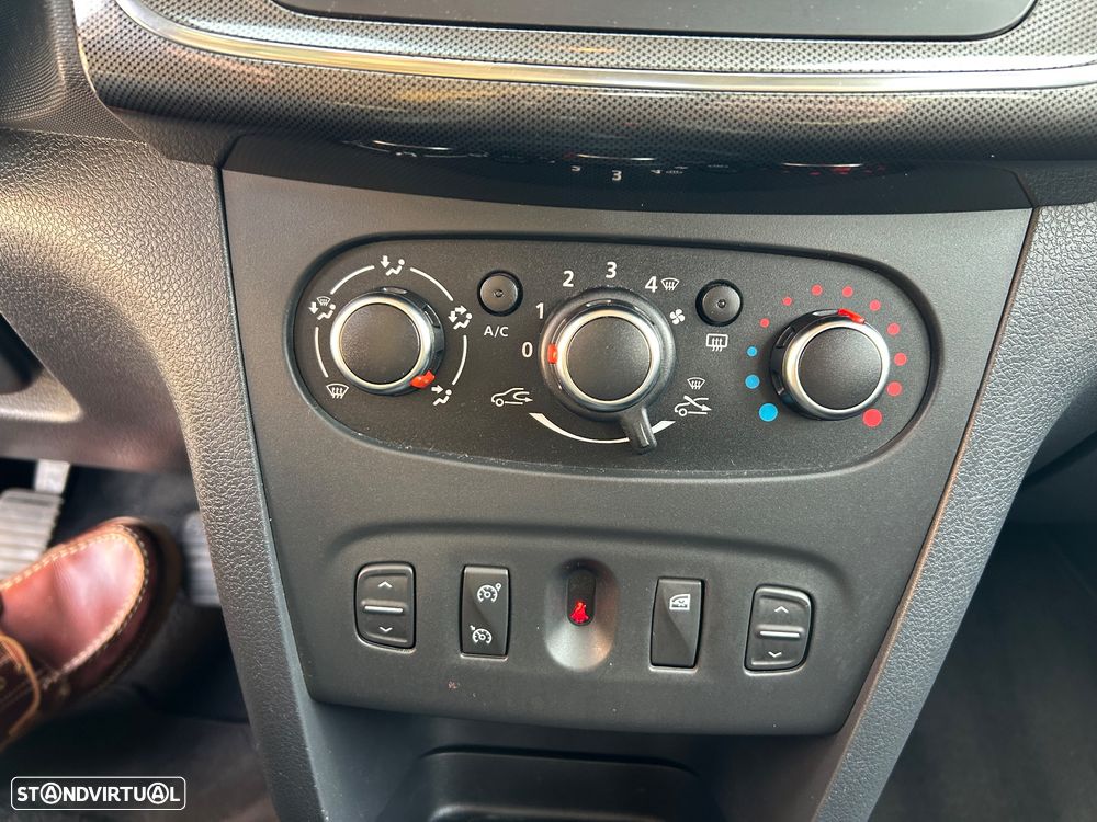 Dacia Sandero 1.5 dCi Stepway - 17