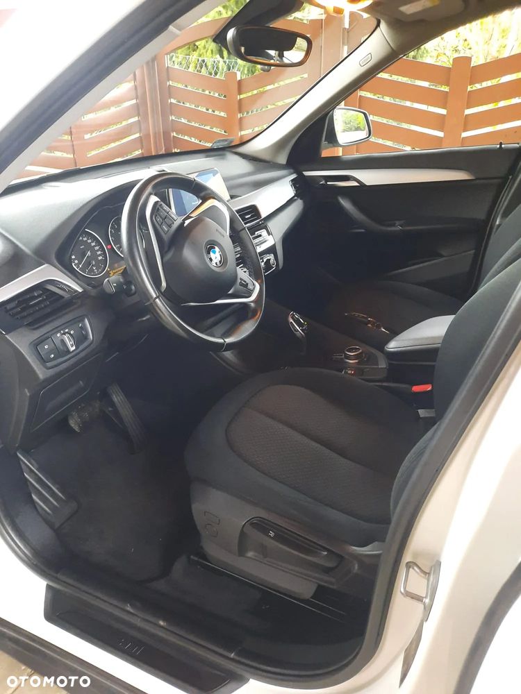 BMW X1 sDrive18i - 8