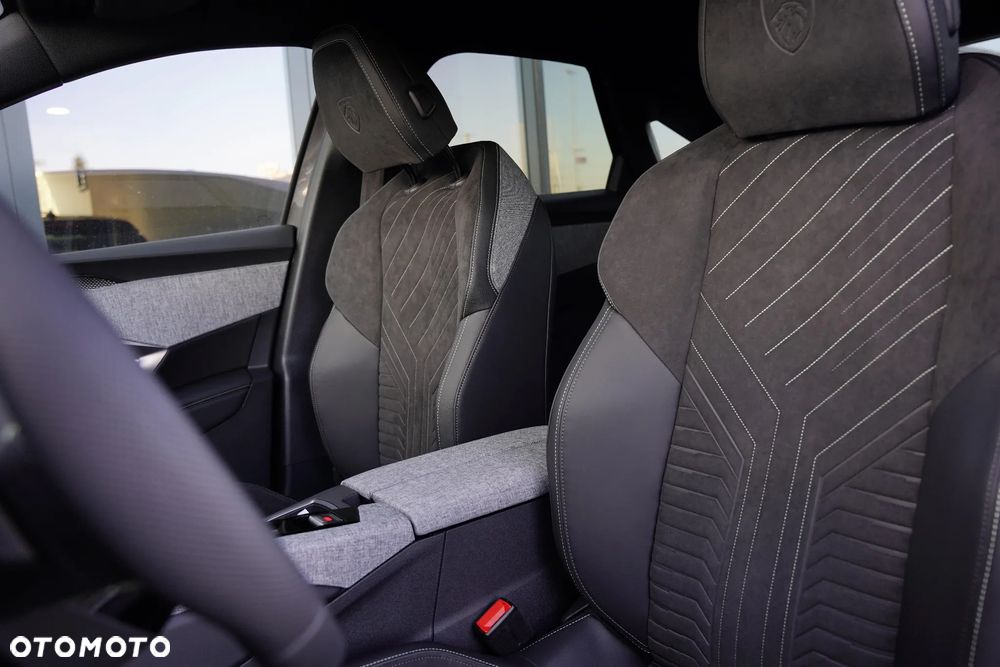 Peugeot 3008 1.2 PureTech mHEV GT e-DCS6 - 13