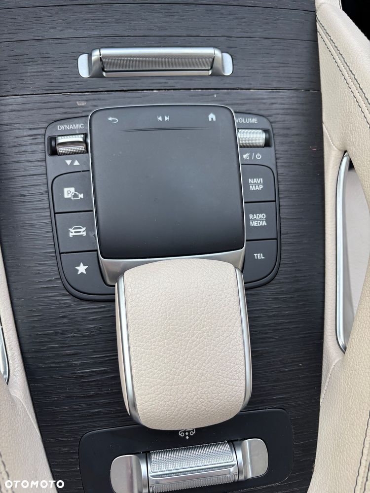 Mercedes-Benz GLE - 19