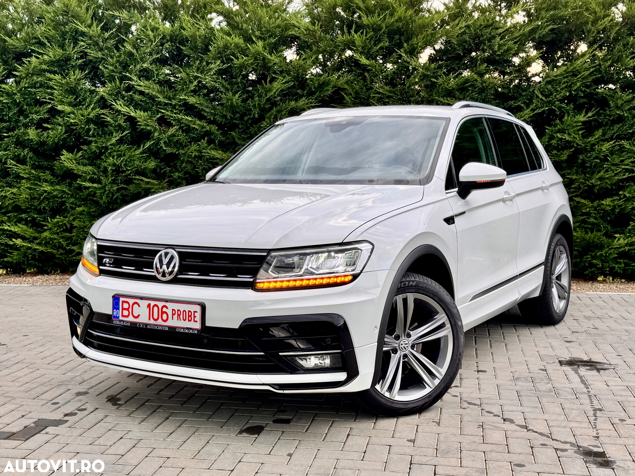 Volkswagen Tiguan 2.0 TDI SCR DSG 4Motion R-Line - 11