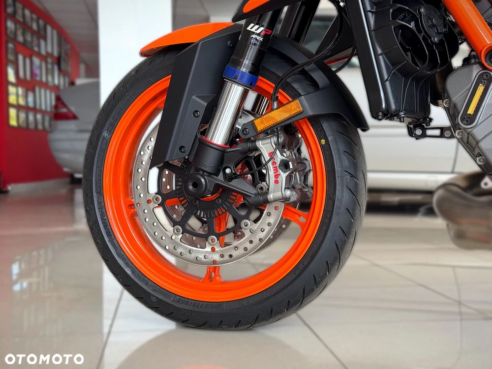 KTM Super Duke - 12