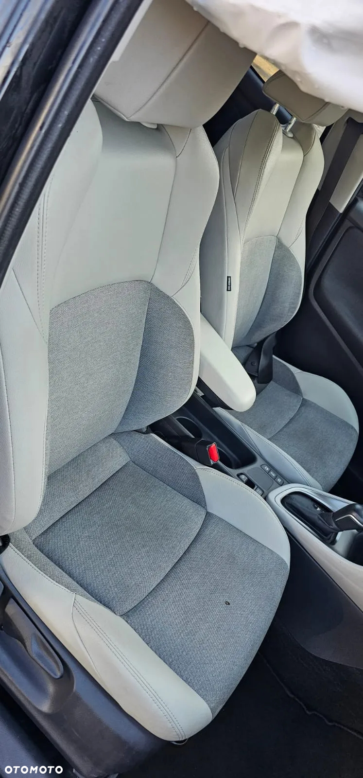 Toyota Yaris Hybrid 1.5 VVT-i Club - 12