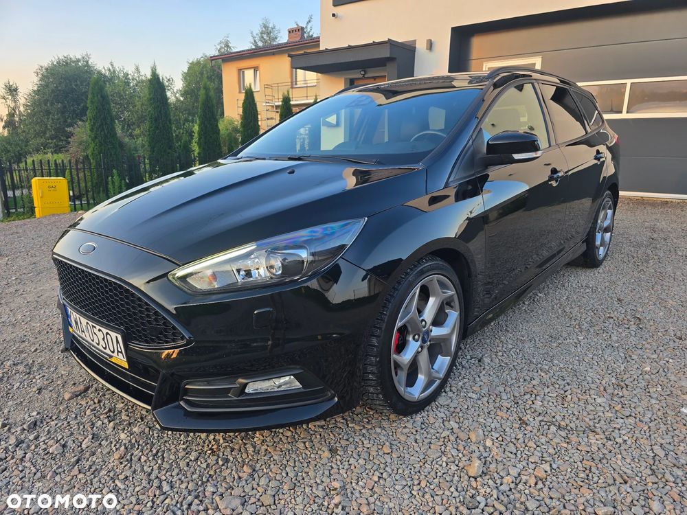 Ford Focus - 1