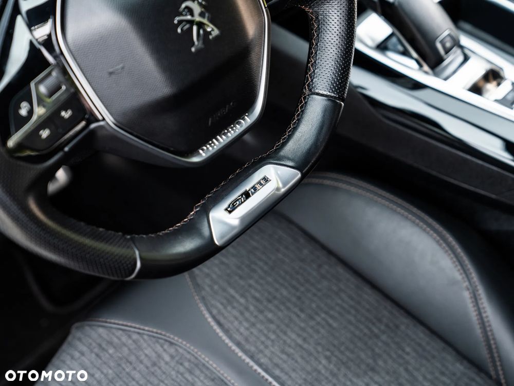 Peugeot 3008 1.6 BlueHDi Allure S&S EAT6 - 36