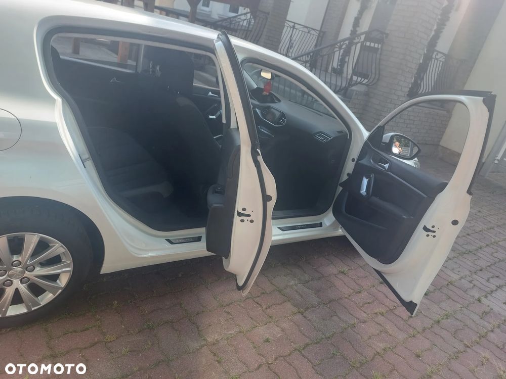 Peugeot 308 PureTech 110 Stop & Start Active - 13