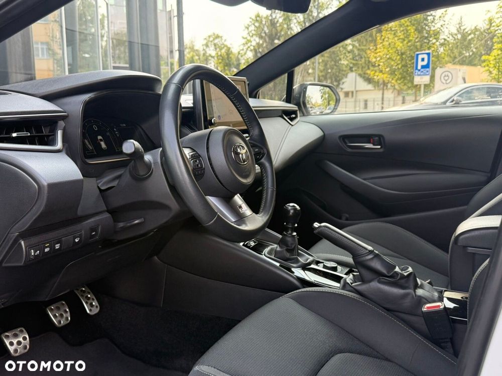 Toyota Corolla - 5