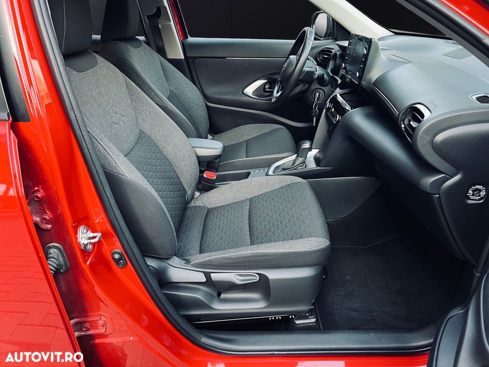 Toyota Yaris Cross - 16