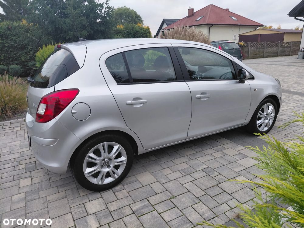Opel Corsa - 11
