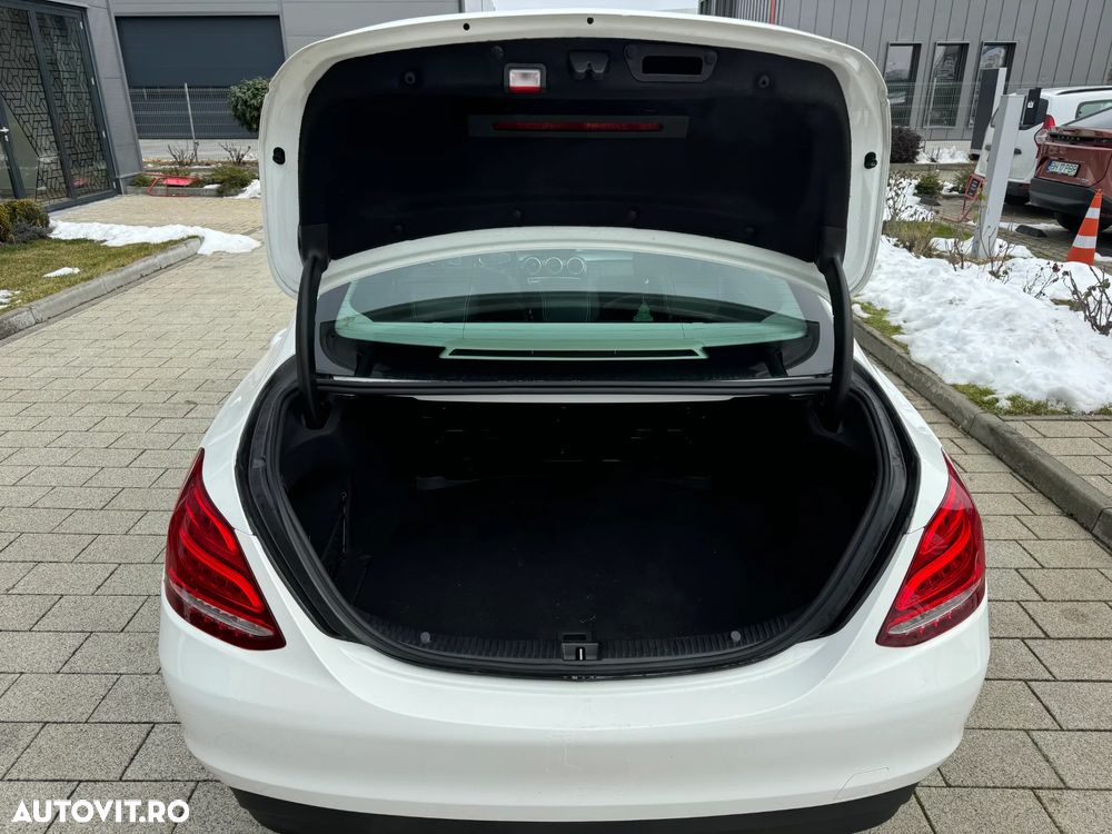 Mercedes-Benz C - 30