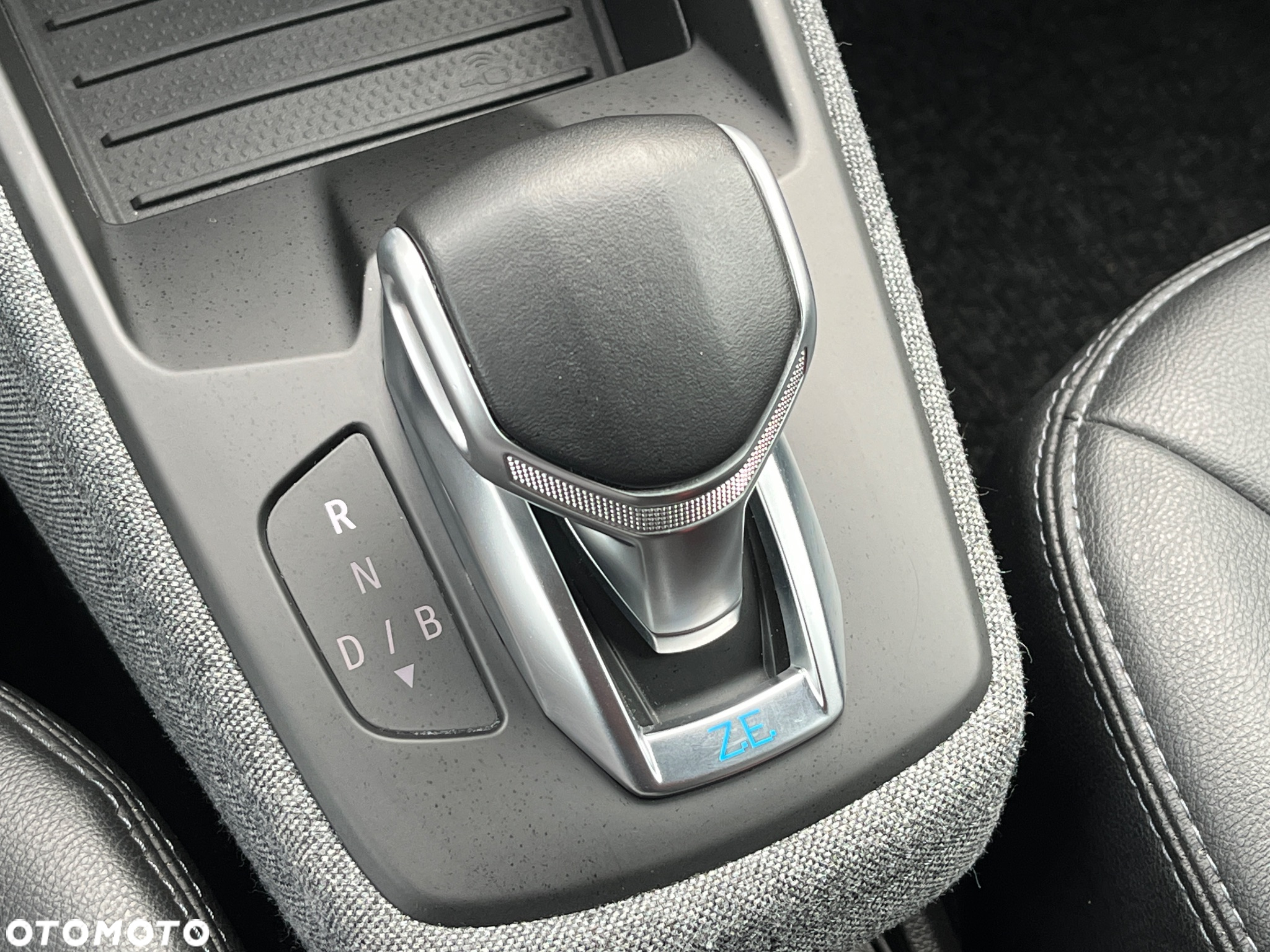 Renault Zoe R135 Z.E 50 Intens - 31