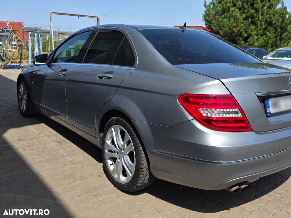 Mercedes-Benz C - 3