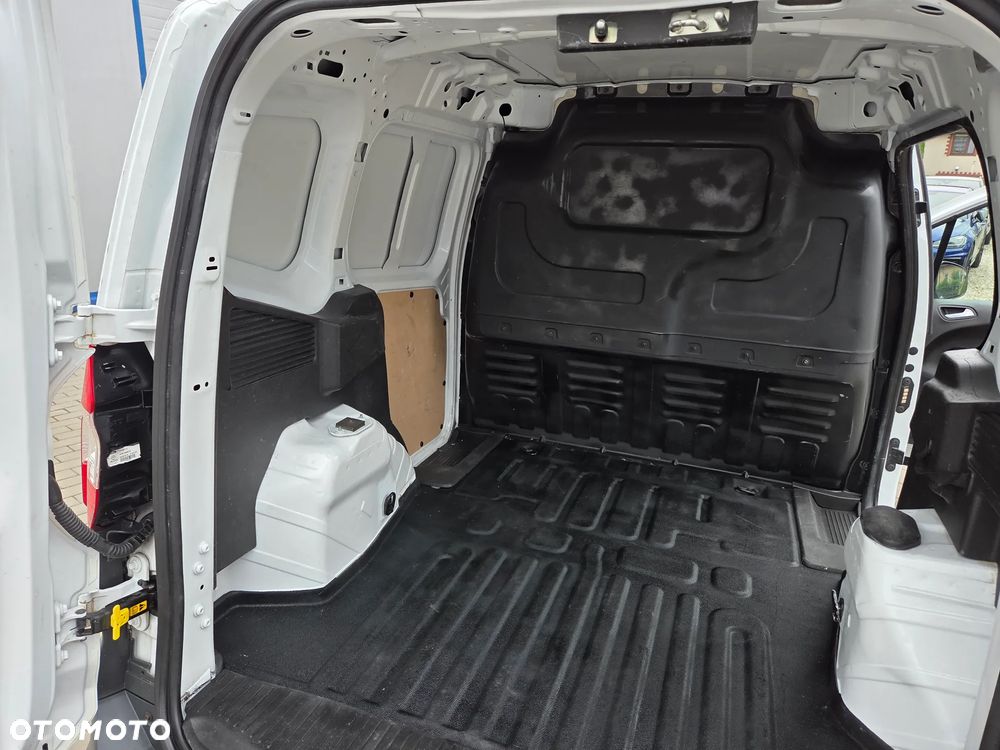 Ford Transit Courier Trend - 17
