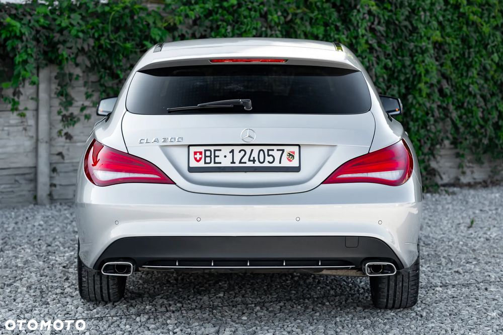 Mercedes-Benz CLA 200 7G-DCT Peak Edition - 12