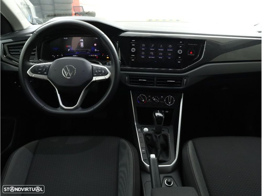 VW Taigo 1.0 TSI Urban DSG - 18