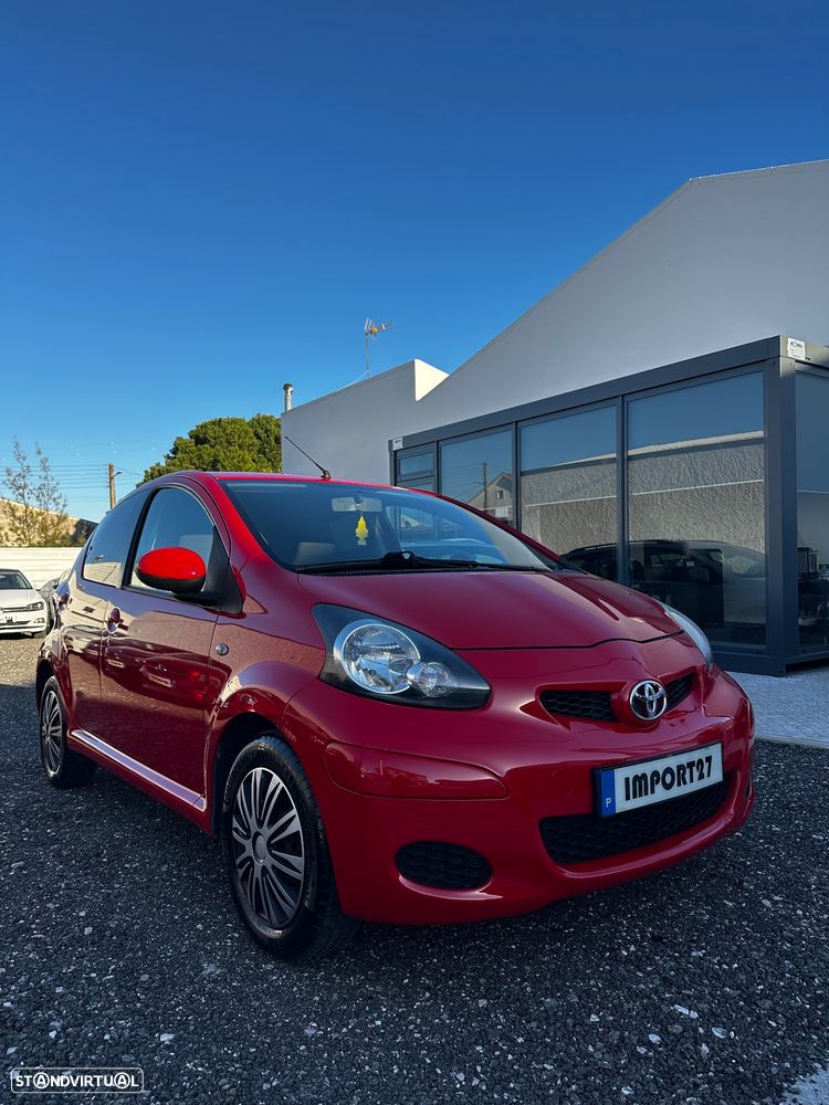 Toyota Aygo Black - 2