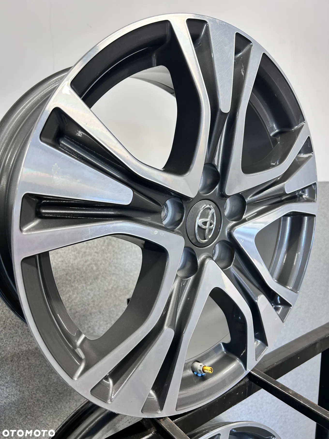 4 FELGI ALU. TOYOTA  RAV 4, AVENSIS 17'' +TPMS  7J ET39 - 6