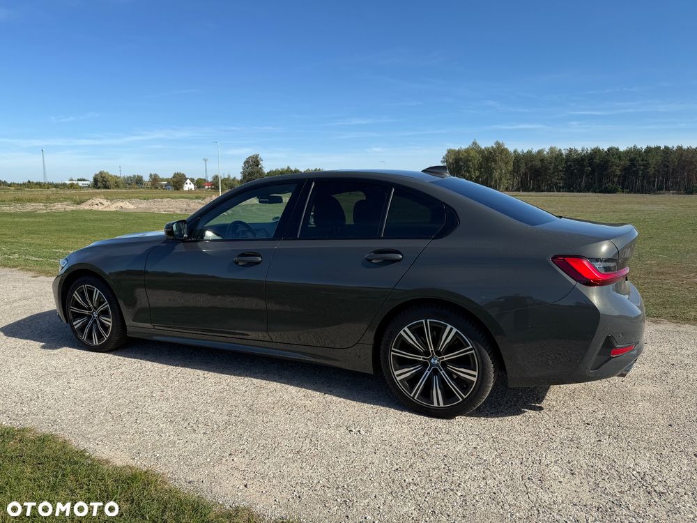 BMW Seria 3 - 18