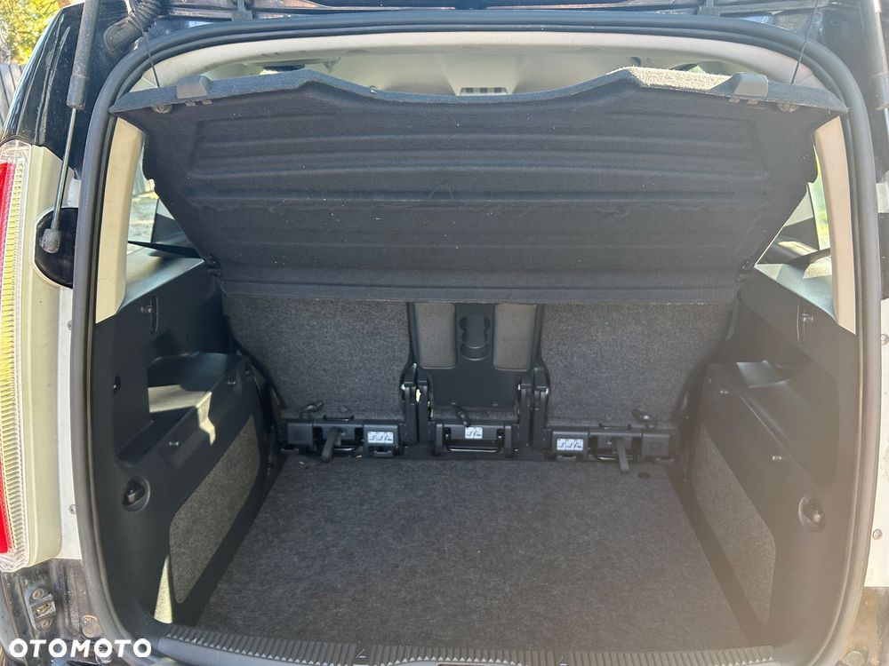 Skoda Roomster - 11